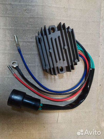 Реле регулятор напряжения Yamaha/Mercury 75-100