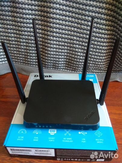 Wifi роутер D-Link DIR-825