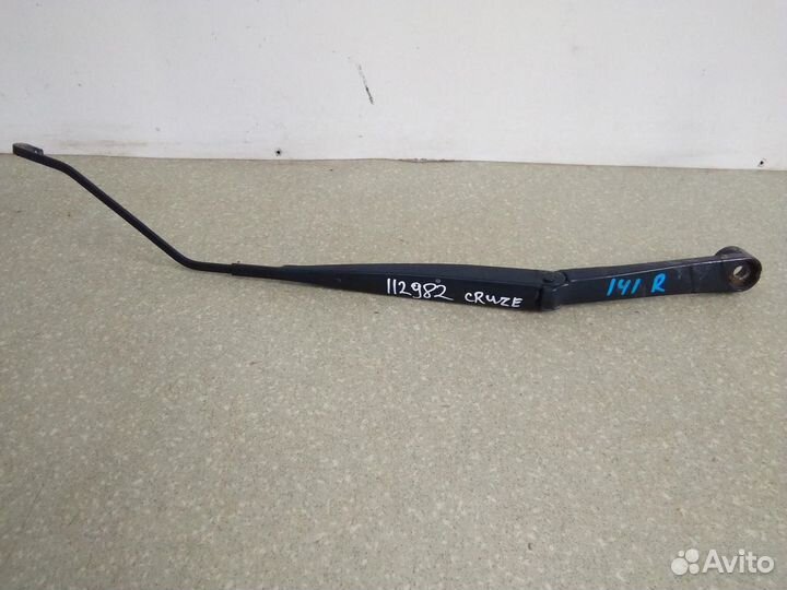 Поводок стеклоочистителя передний правый Chevrolet