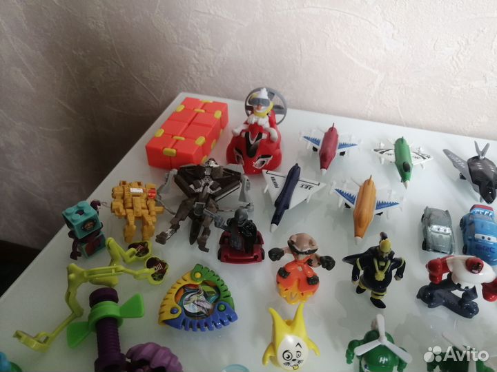 Игрушки из киндер сюрприза