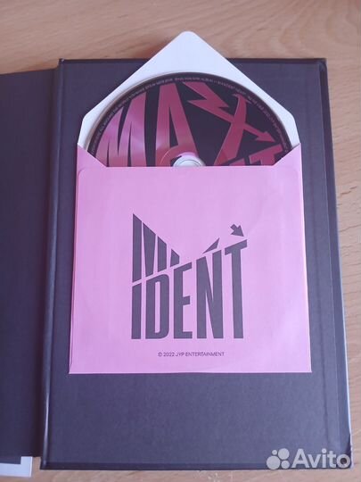 Вскрыть альбом stray kids maxident