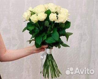 Букет из 21 белой розы 50-60 см (Россия)
