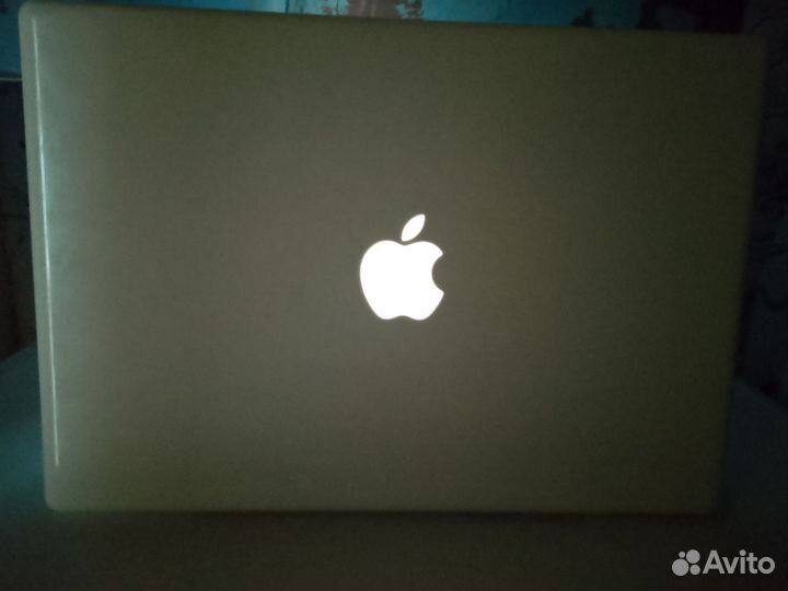 Apple MacBook А1181 (2008)