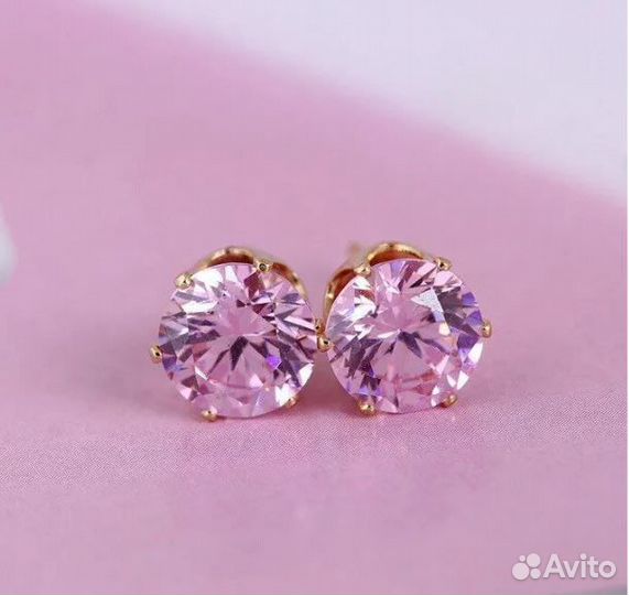 Серьги пусеты с камнем Swarovski