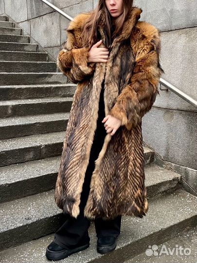 Винтажная шуба из меха волка