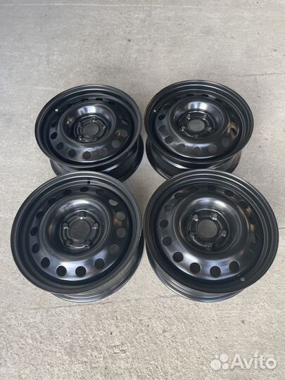 Новые штампованные диски R16 Volkswagen Skoda