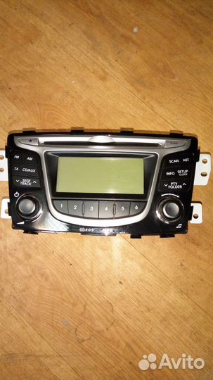 Штатная магнитола на Hyundai solaris 1 бу
