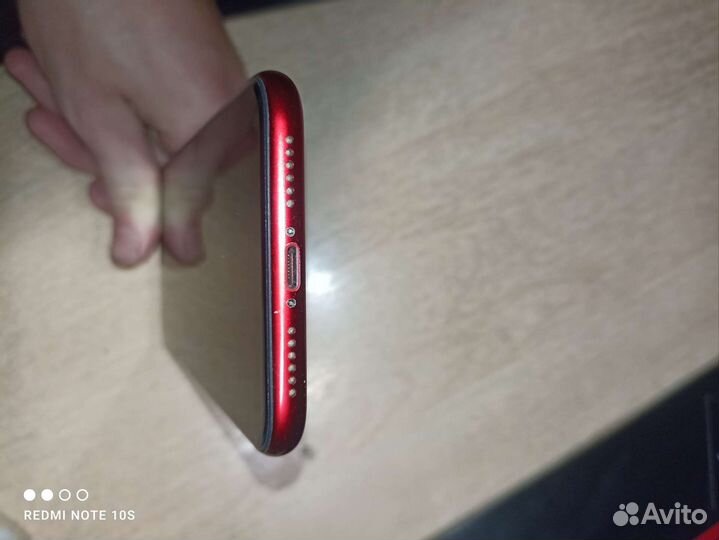 iPhone xr 64gb red