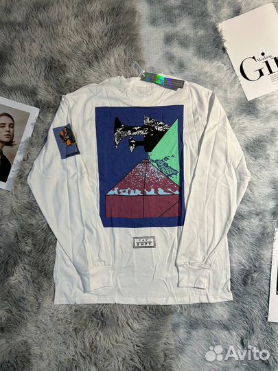 Лонгслив Cav Empt