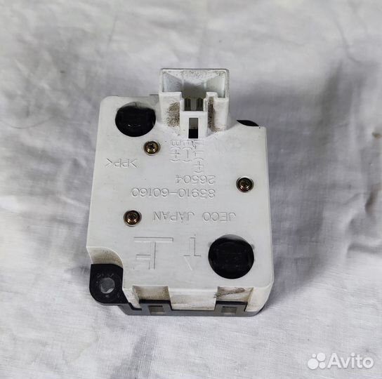 Часы Тойота Прадо 90