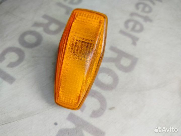 Поворотник в крыло правый Hyundai Elantra XD 2003