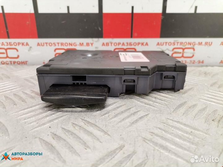 Замок зажигания Renault Captur 2014 285902598R