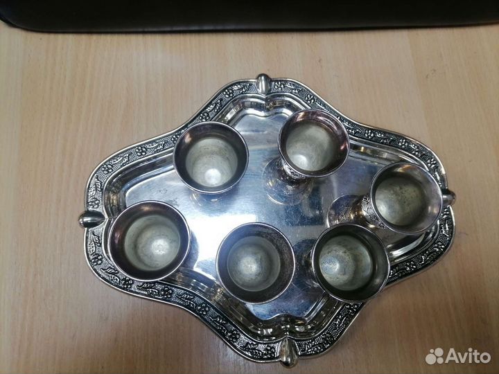 Стопки с подносом. Металл