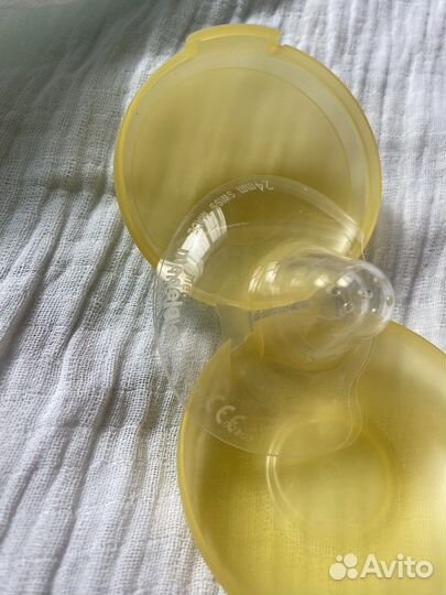Накладки на грудь Medela новые+подгузники