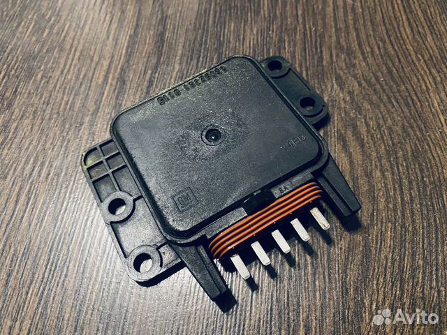 Модуль зажиганиия GM 16052391