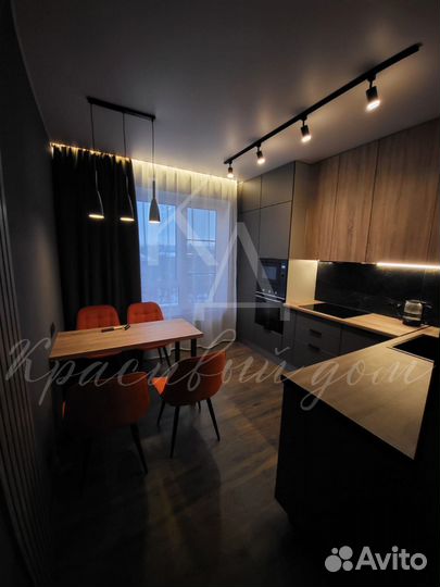 Кухонный гарнитур в наличии