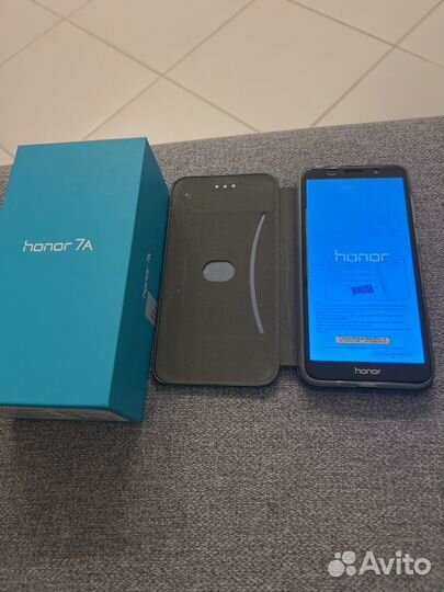 Телефон honor 7а