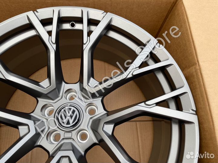 Кованые Диски на Фольксваген Туарег с 2018 г. R21 наличие