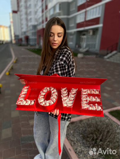 Съедобные сладкие наборы букеты из конфет