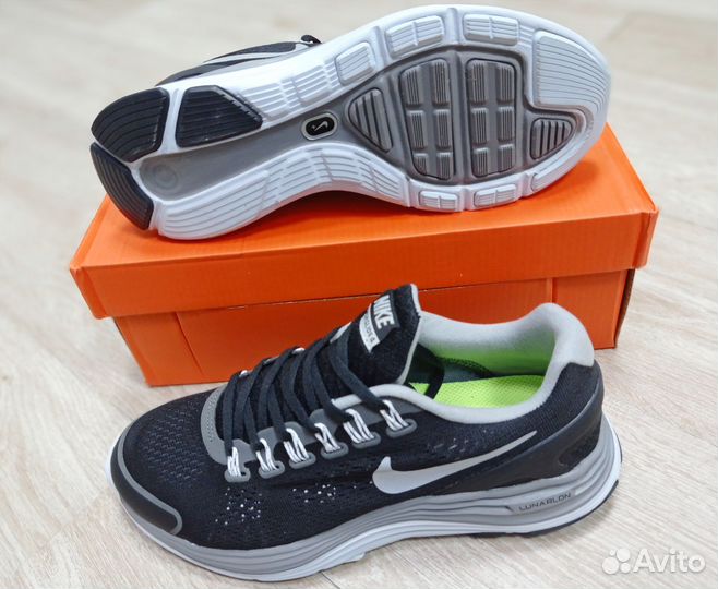 Кроссовки Nike Lunarglide 4