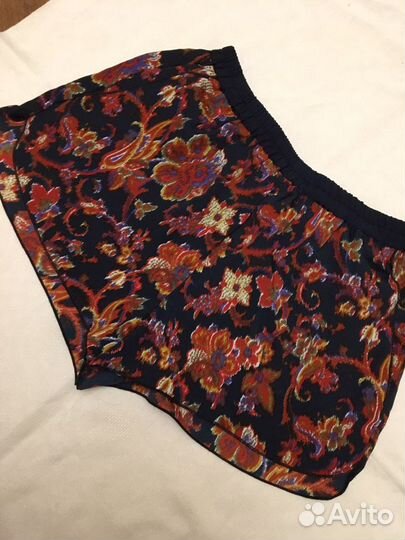 Шорты 44-46 Zara новые