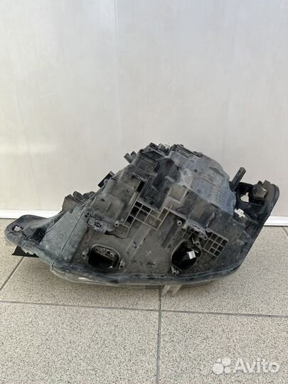 Фара правая BMW f30