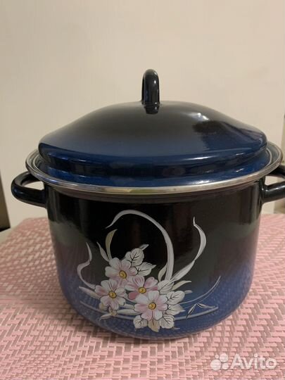 Кастрюля эмалированная