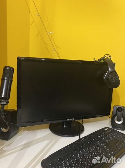 Монитор для компьютера