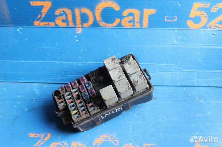 Блок предохранителей Шевролет Лачетти