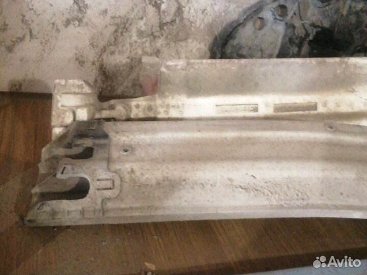 Усилитель заднего бампера с абсорбером