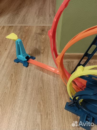 Трек hot wheels