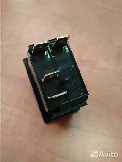 Переключатель маяка на JCB 701/60000