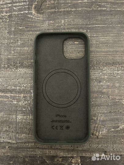 Силиконовый чехол на iPhone 14