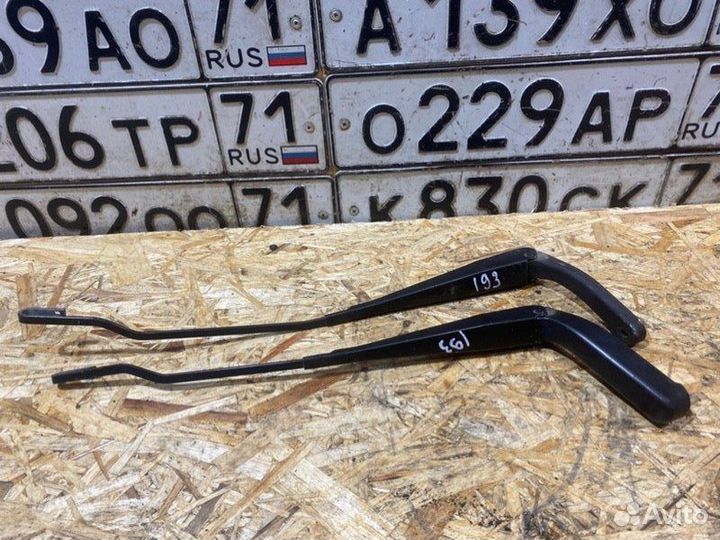 Поводки дворников Ford Mondeo 3 2002