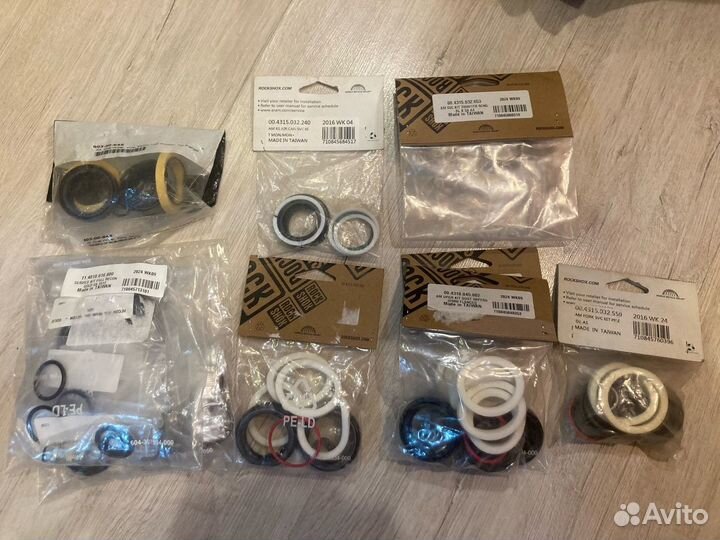 Ремкомплекты для вилок и амортизаторов RockShox