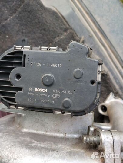 Впускной коллектор с дроссельной заслонкой нива