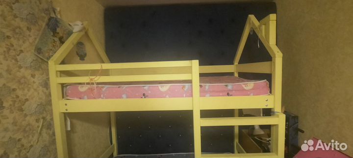 Кроватка двуярусная деревянная с матрасом 160*80