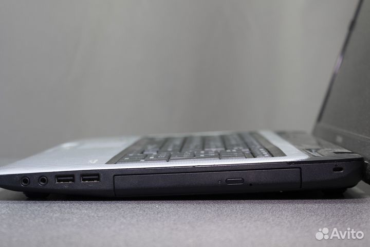 Toshiba 17.3/i5/GeForce/6Gb