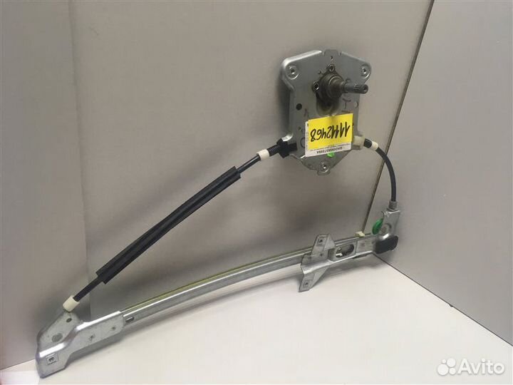 Стеклоподъемник механический передний левый Audi