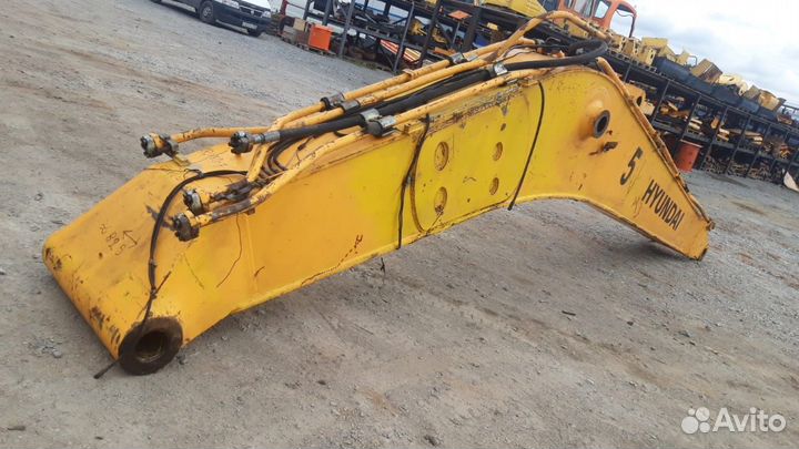 Стрела экскаватора Hyundai R450LC-7