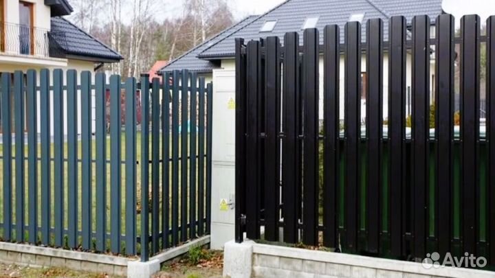 Забор из евроштакетника за 1 день быстро