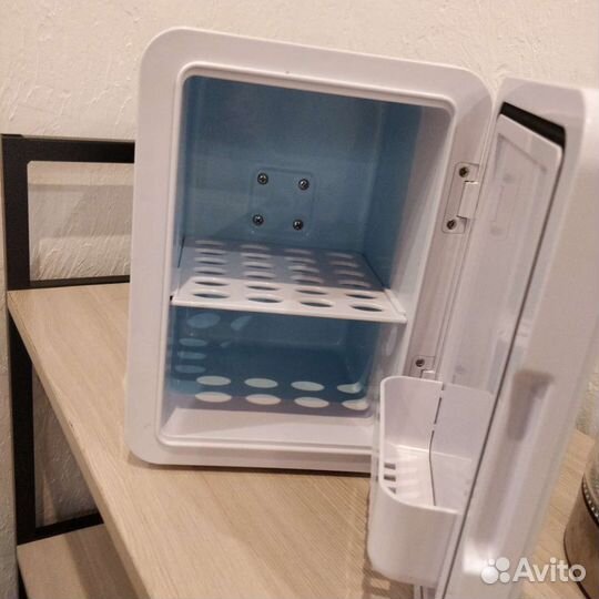 Холодильник для косметики