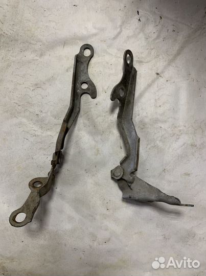 Петли капота Toyota Marino