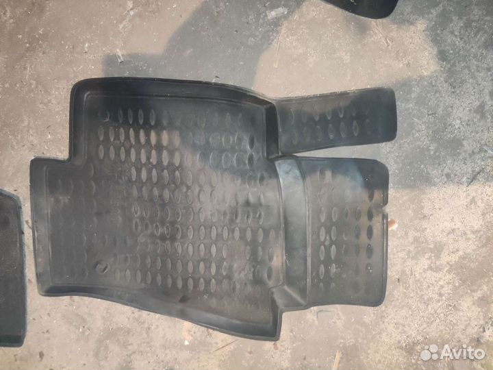 Коврики резиновые passat B-6