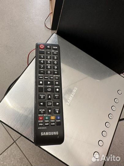 Музыкальный центр Samsung MM-E330D