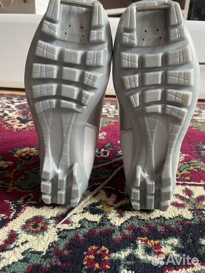 Лыжные ботинки жен р40