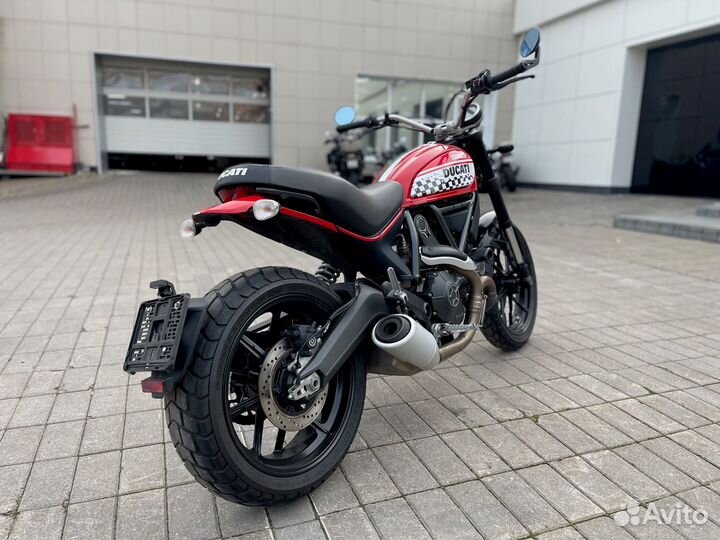 Ducati Scrambler, 2016