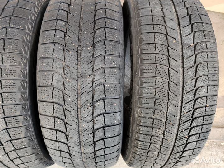 Michelin X-Ice 3 215/60 R17 96T