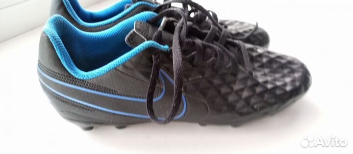 Футбольные бутсы nike