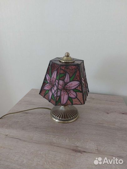 Прикроватный светильник Тиффани